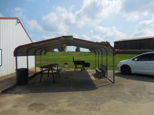 300 E Millerstown Rd, Upton, KY 42784